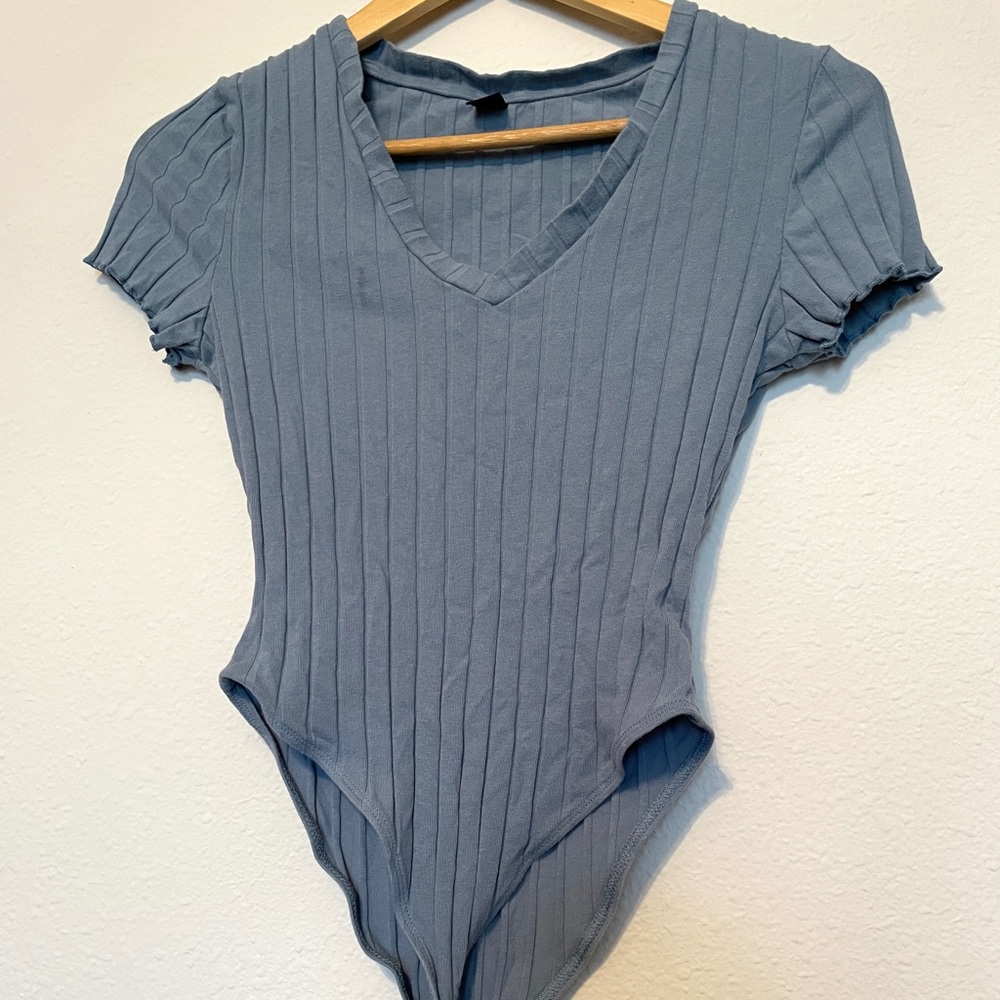 SHEIN Blue Ribbed Short Sleeve Bodysuit